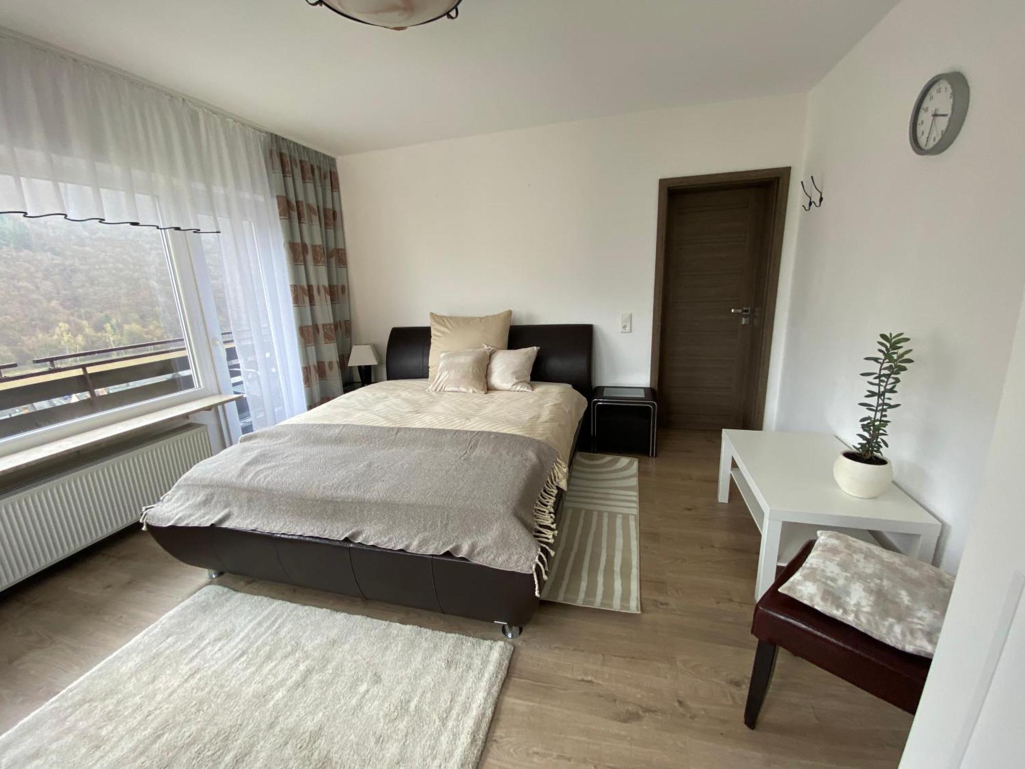 Pension Mit Moselblick Клоттен Экстерьер фото