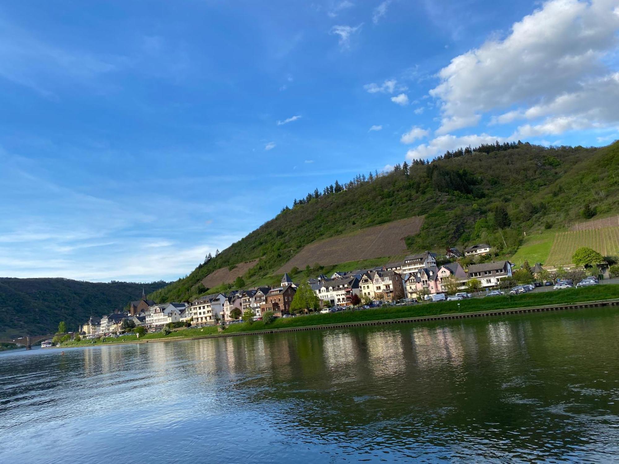 Pension Mit Moselblick Клоттен Экстерьер фото